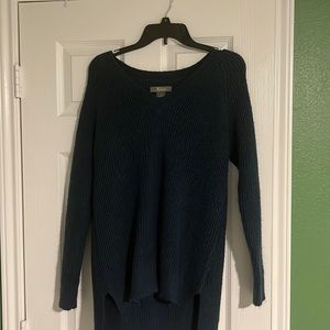 dark blue sweater (GREAT CONDITION)